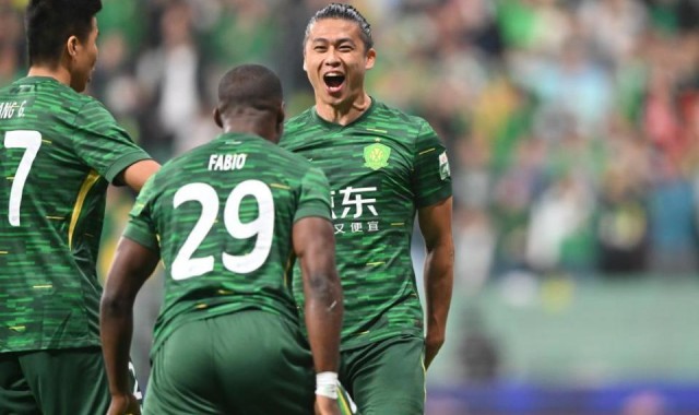 张玉宁悲喜一战！破128天球荒后伤退，中超50球+工体800球